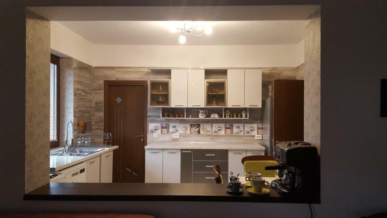 Casa Soarelui Apartment Roşu Exterior foto